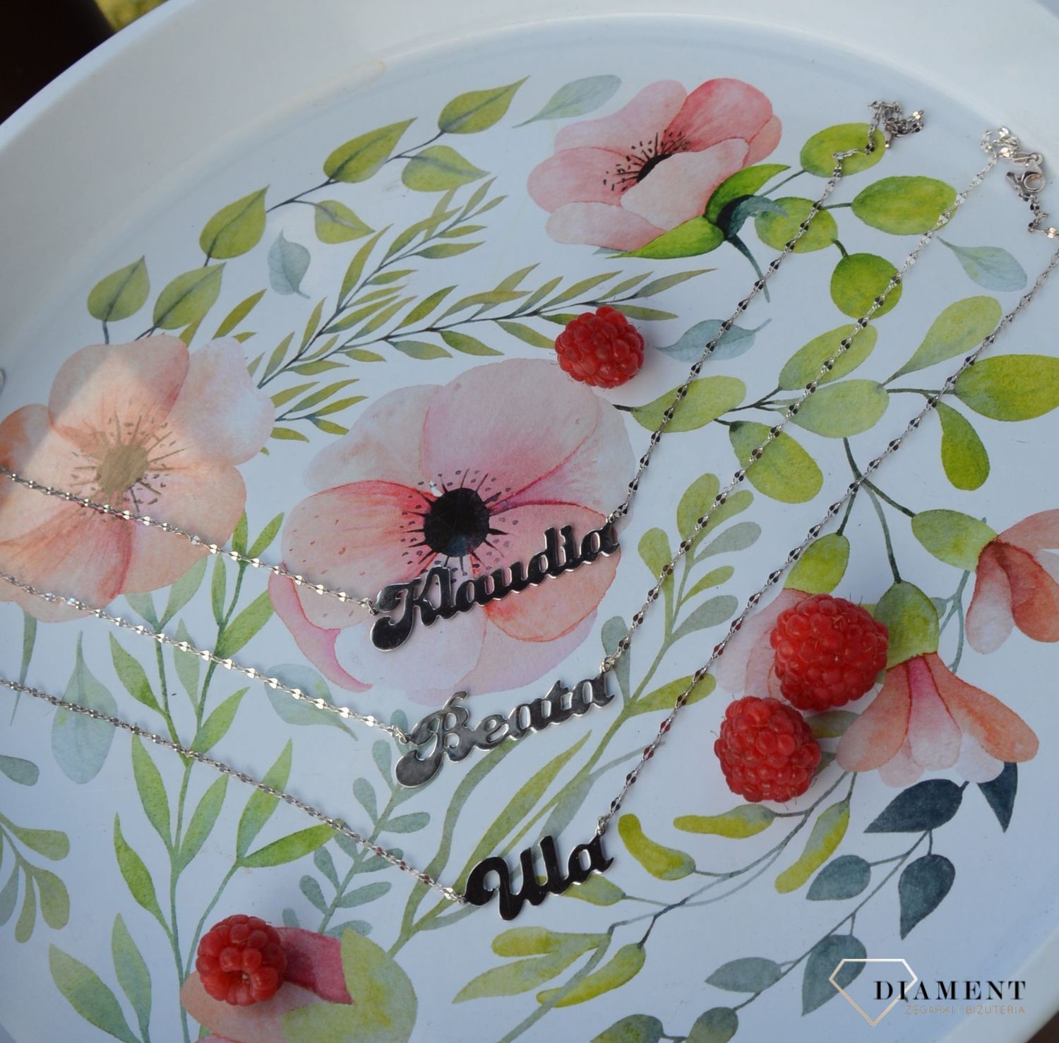 Naszyjnik srebrny z imieniem Klaudia.jpg